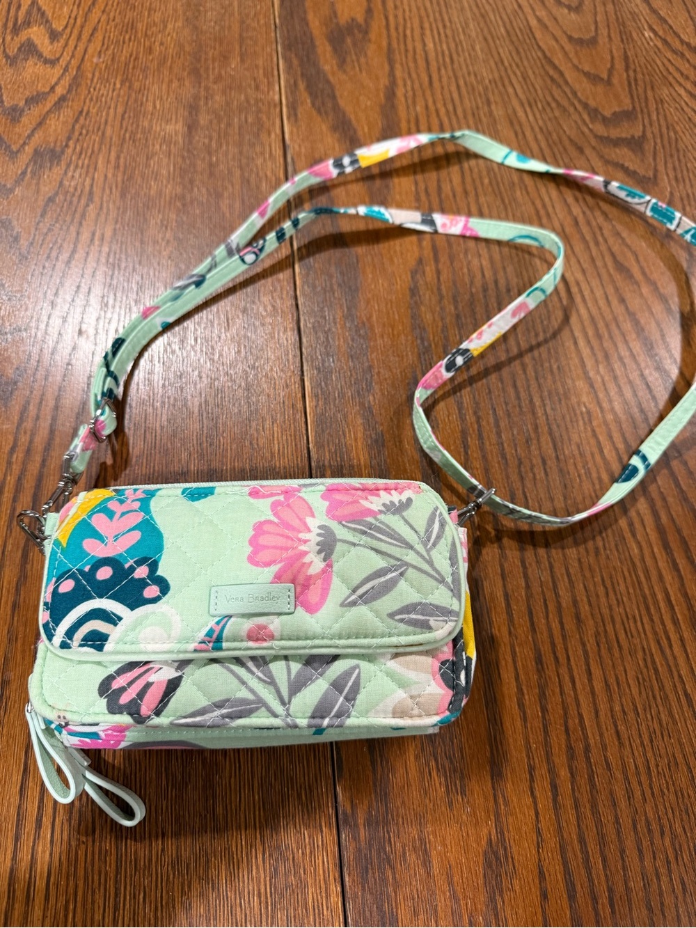 Vera Bradley Mint Floral Quilted Crossbody Wallet